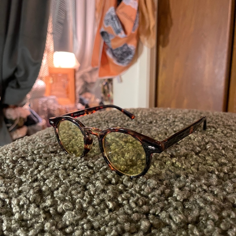 Tortoise Shell Sunglasses‎ - Picture 2 of 5